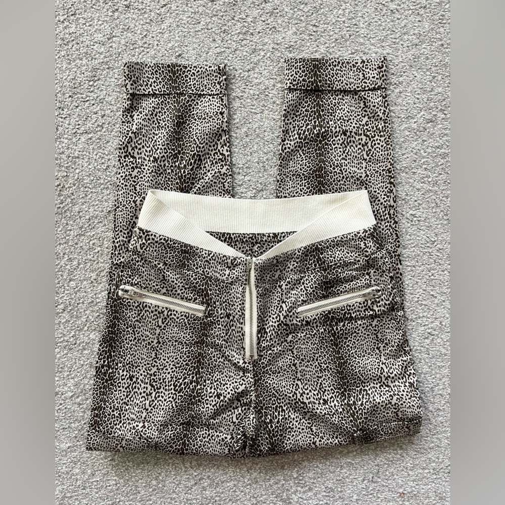 NWT Chaser Leopard Pants Size Small